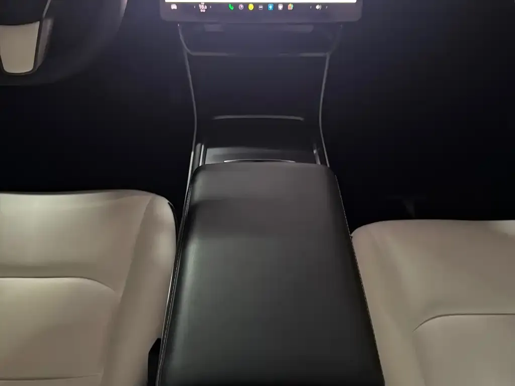 Tesla Model 3 — фото 3