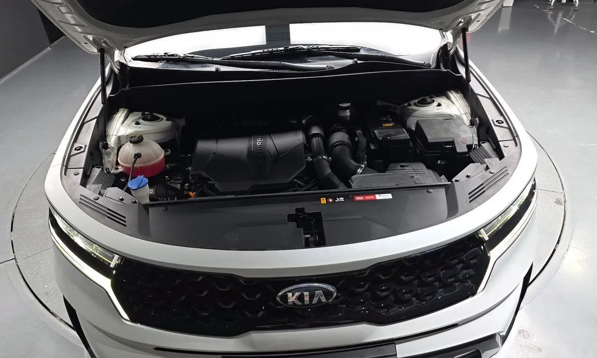 Kia Sorento — фото 8