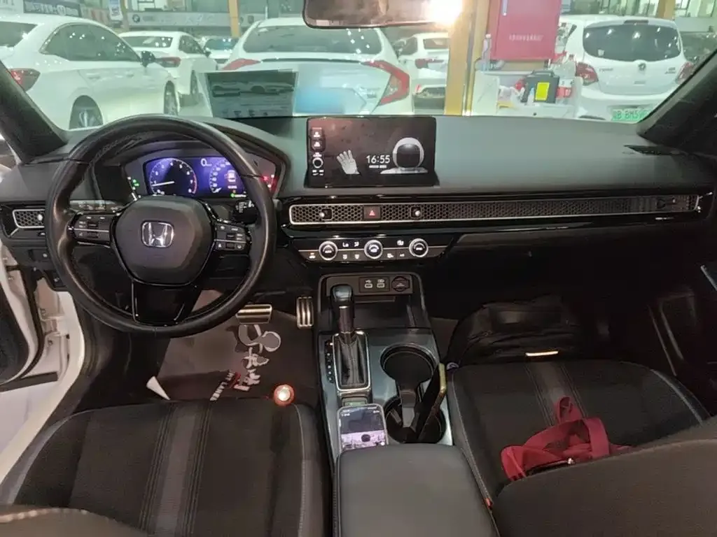 Honda Civic — фото 7