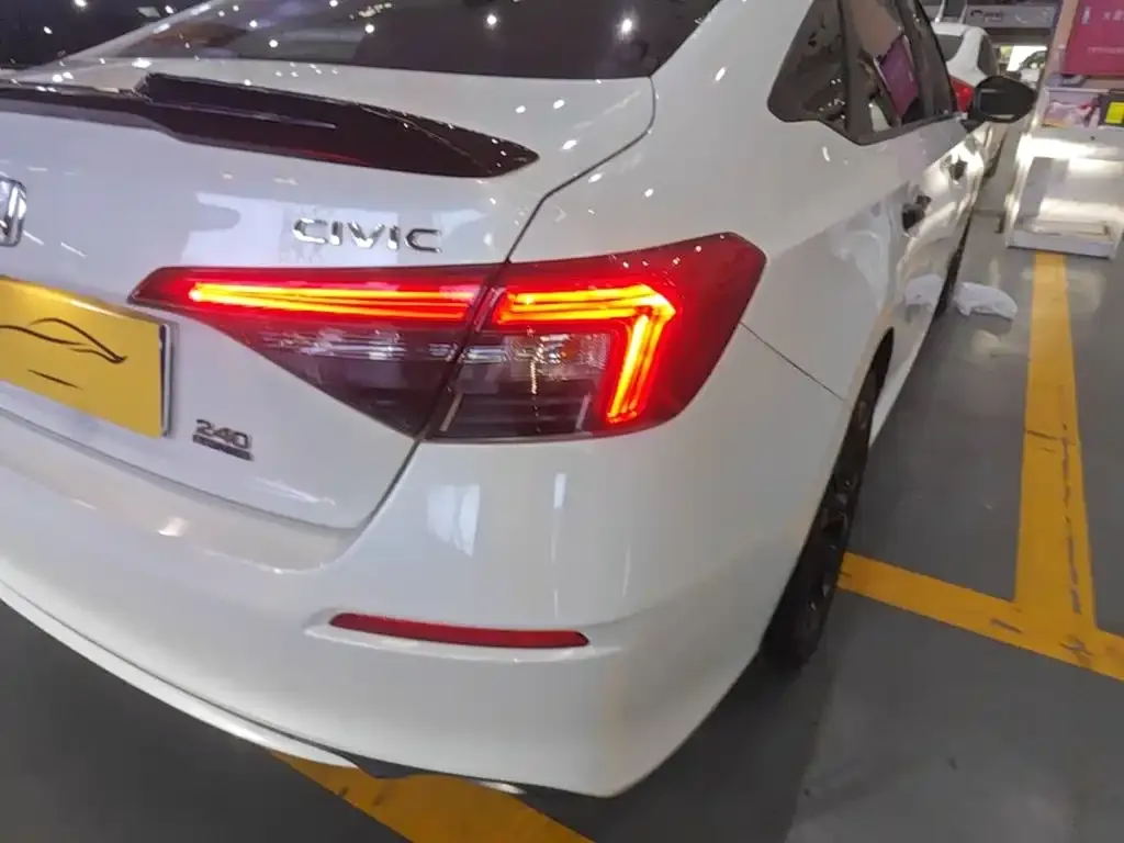 Honda Civic — фото 2