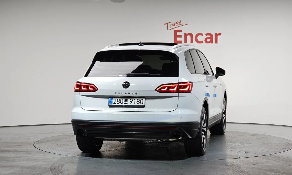 Volkswagen Touareg — фото 5