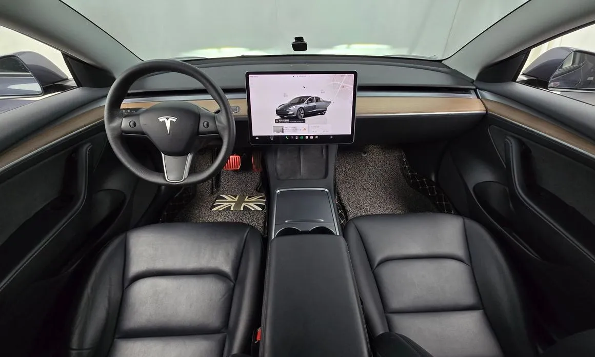 Tesla Model 3 — фото 8