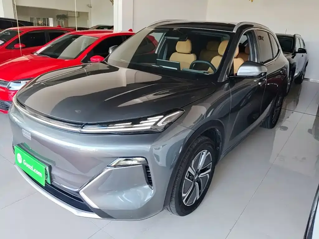 Geely Galaxy Xingjian 7 — фото 1