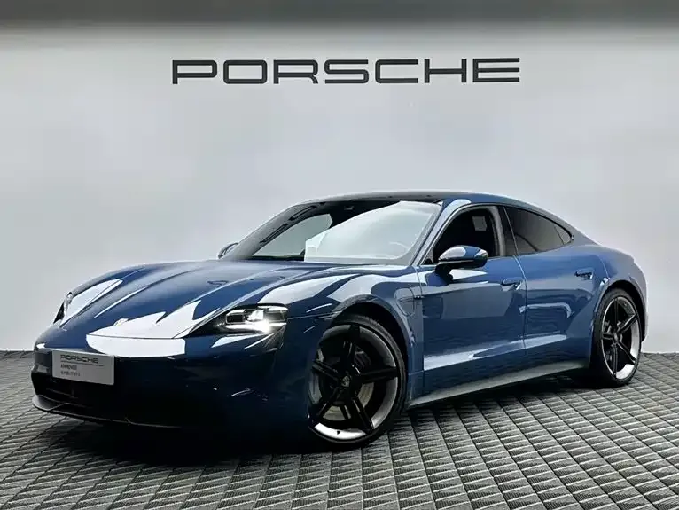 Porsche Taycan — фото 1