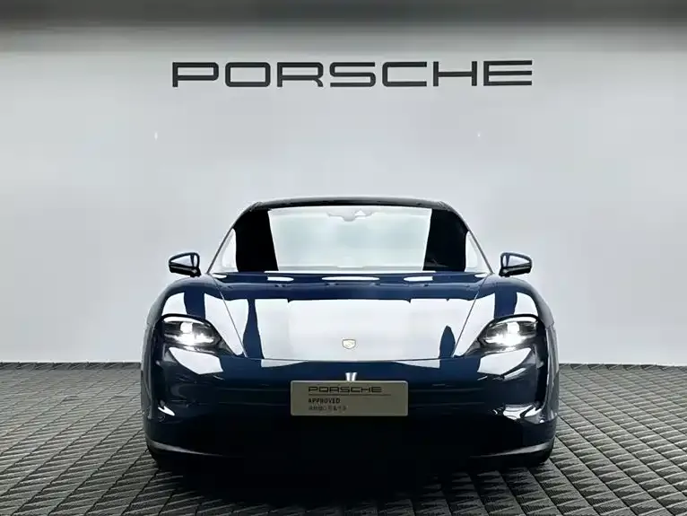 Porsche Taycan — фото 3