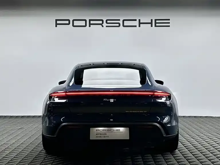 Porsche Taycan — фото 7
