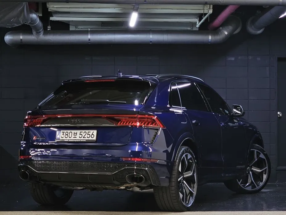 Audi RSQ8 — фото 4
