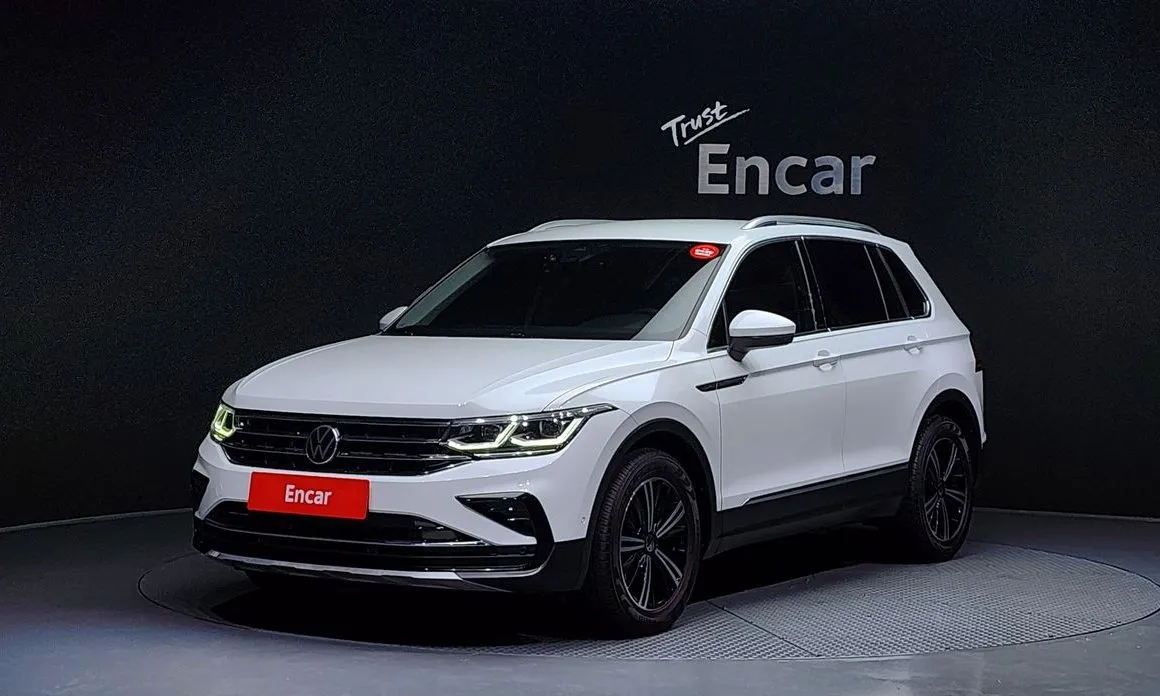 Volkswagen Tiguan — фото 1