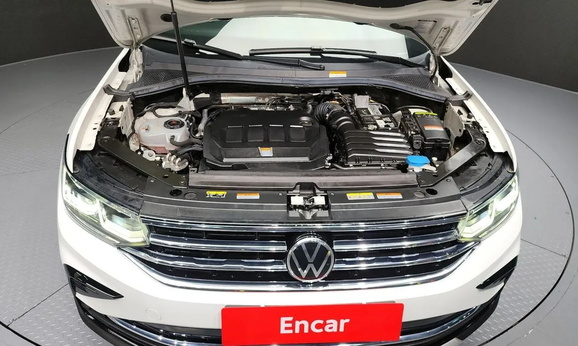 Volkswagen Tiguan — фото 8