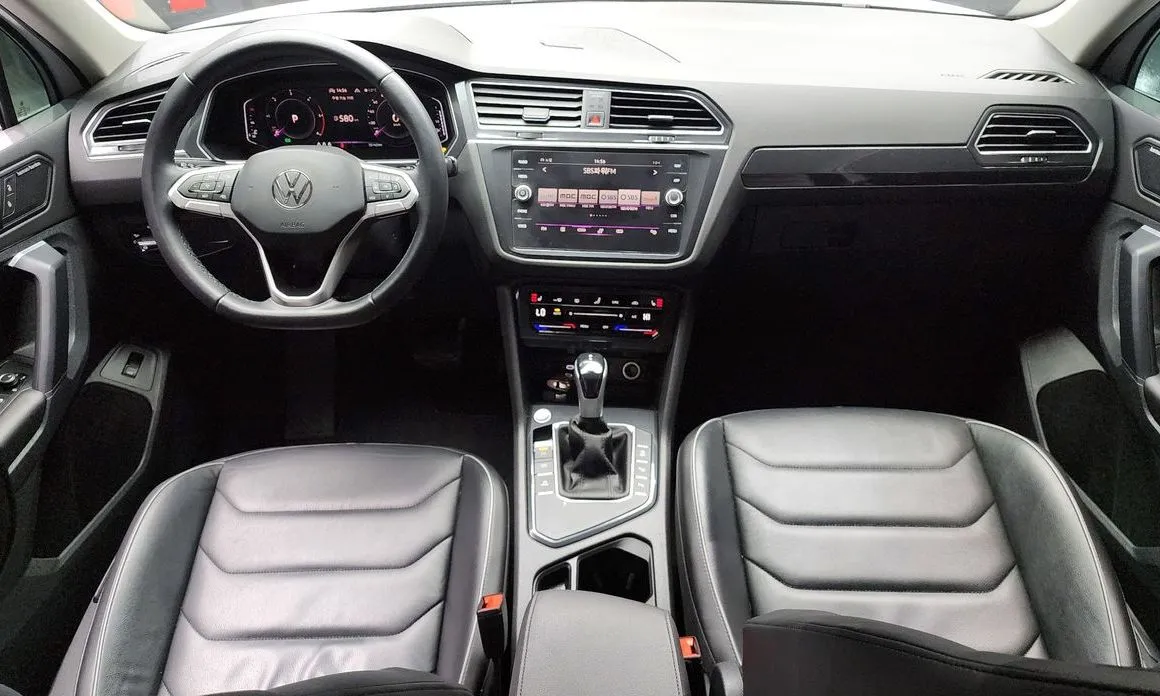 Volkswagen Tiguan — фото 9