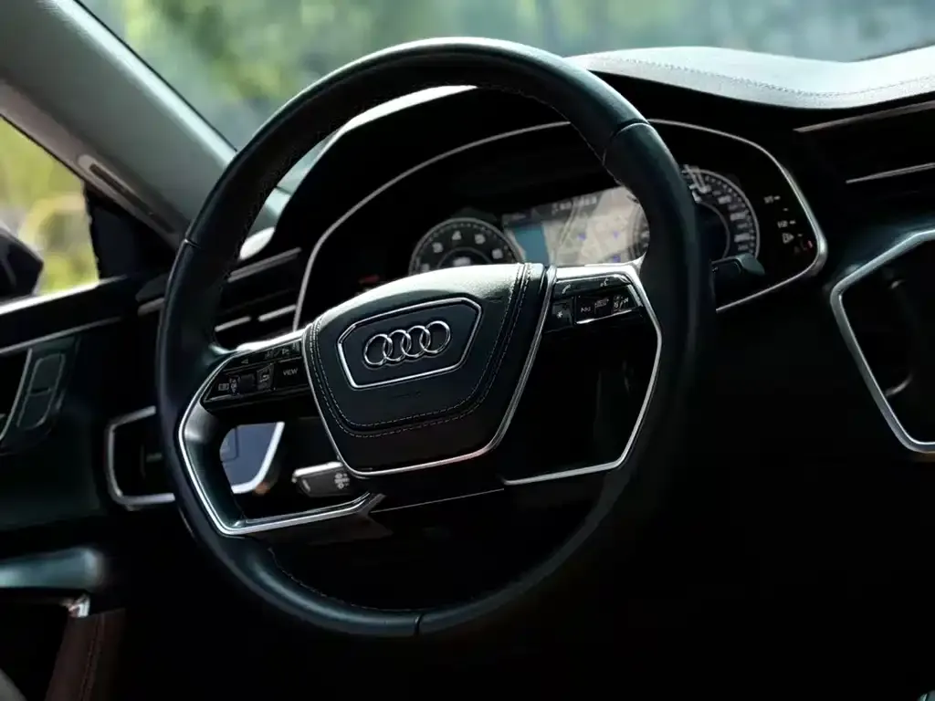 Audi A7L — фото 4