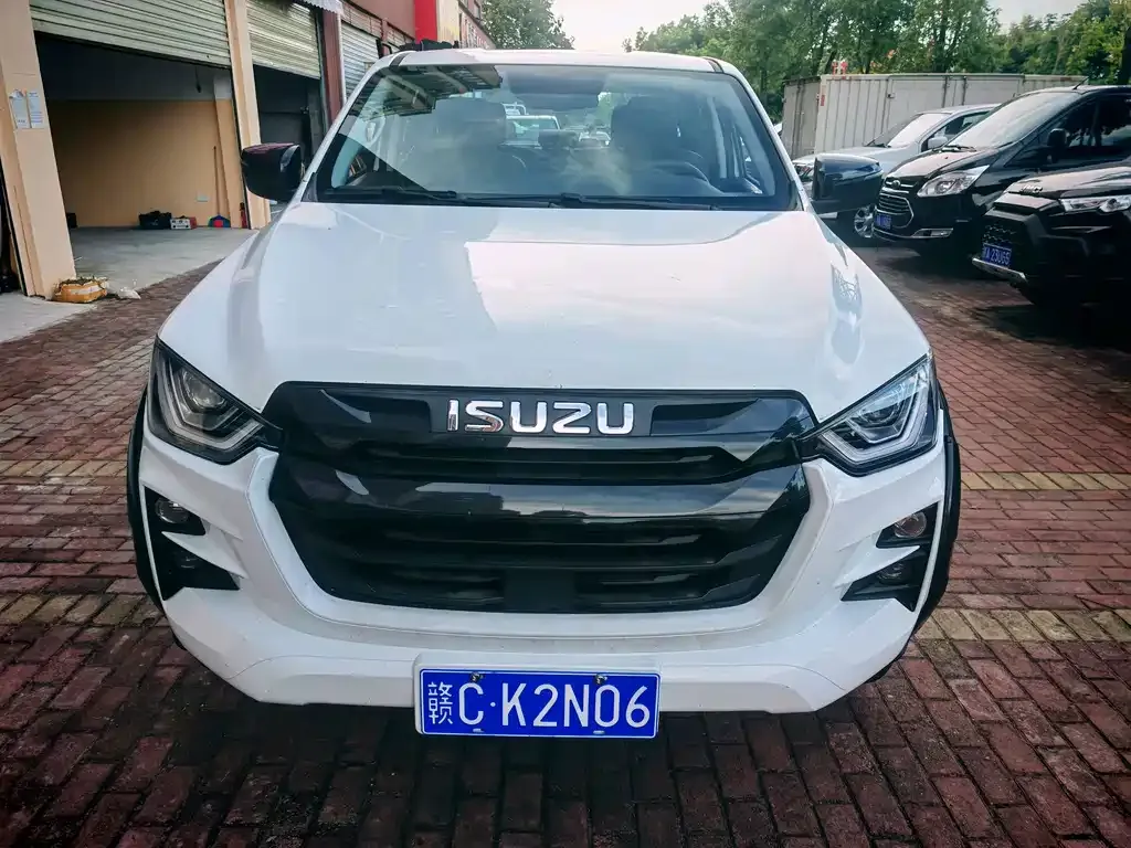 Isuzu D-MAX — фото 3