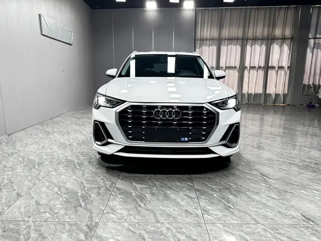 Audi Q3 — фото 3