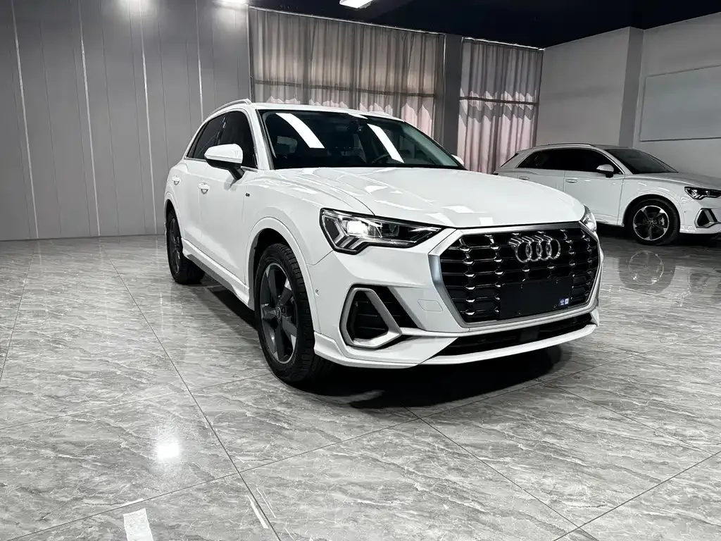 Audi Q3 — фото 6