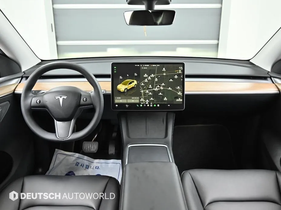 Tesla Model Y — фото 6