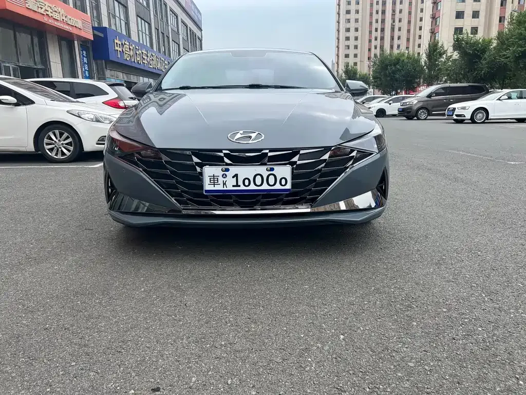 Hyundai Elantra — фото 8