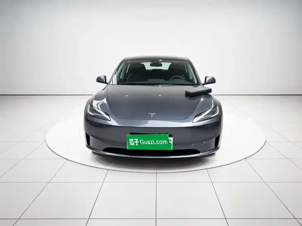 Tesla Model 3 — фото 3