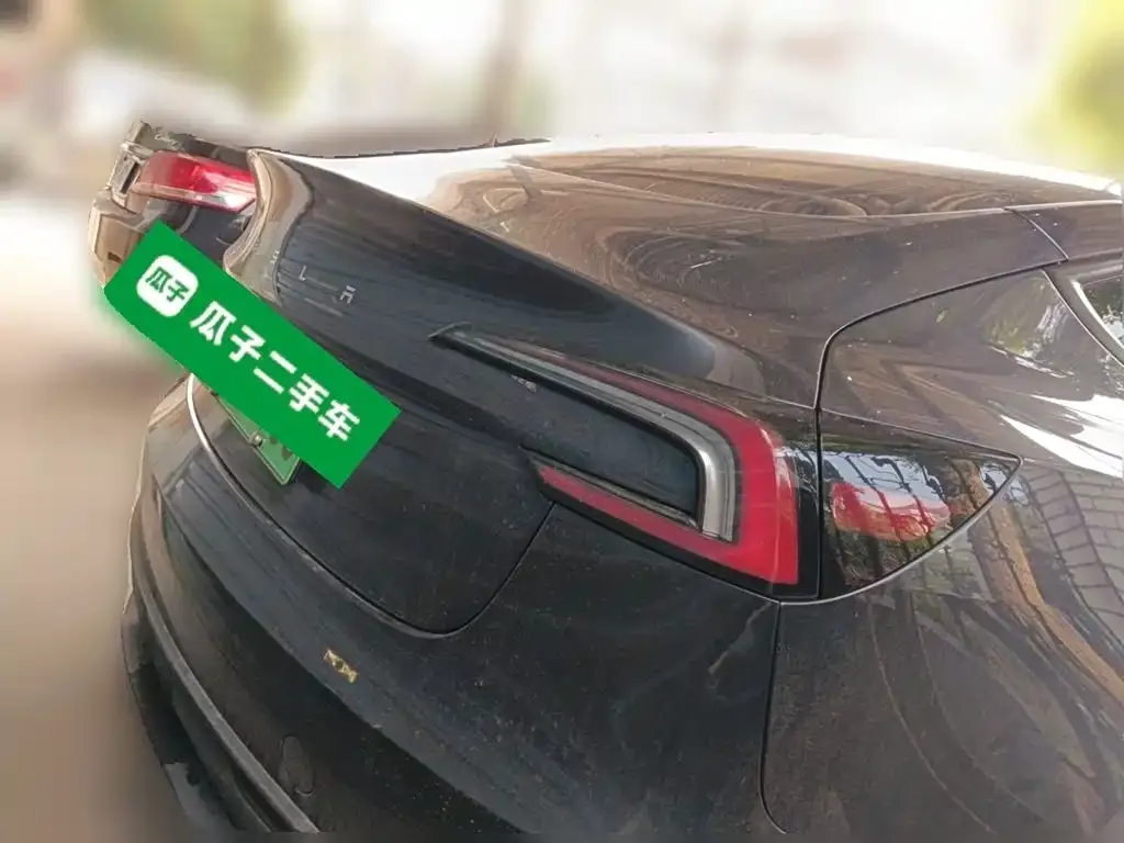 Tesla Model 3 — фото 2