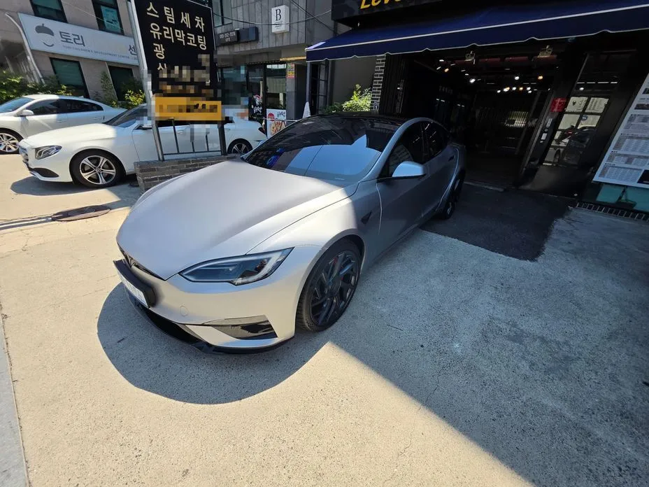 Tesla Model S — фото 5