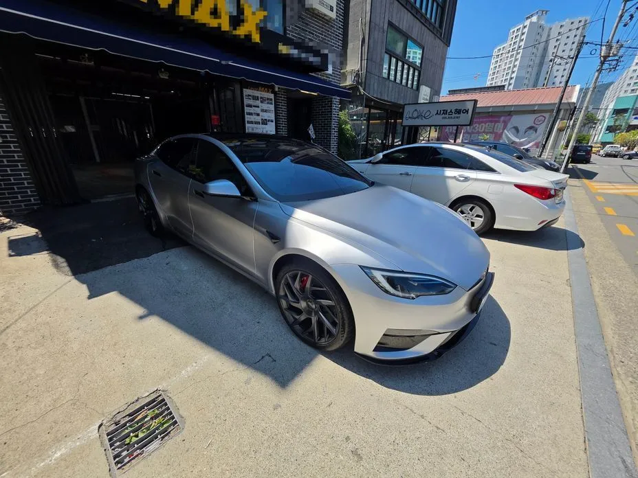 Tesla Model S — фото 2