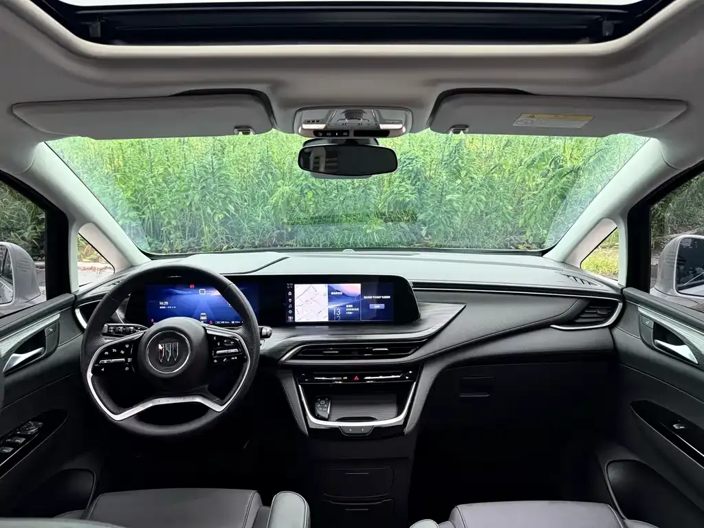 Buick GL8 Hybrid — фото 2