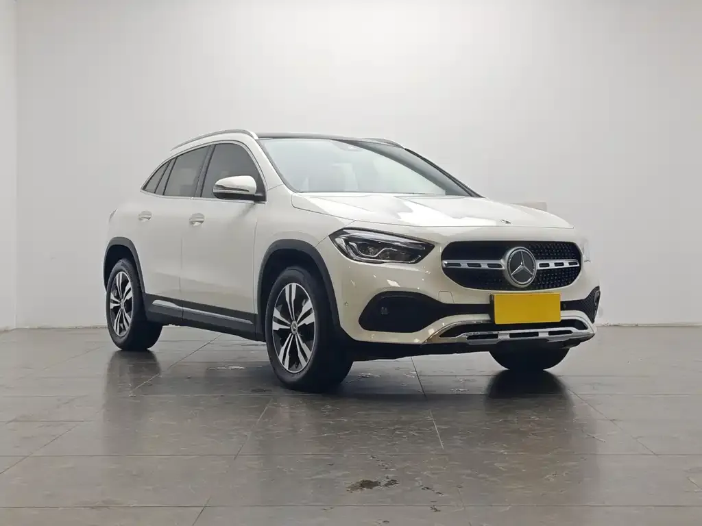 Mercedes-Benz GLA — фото 8