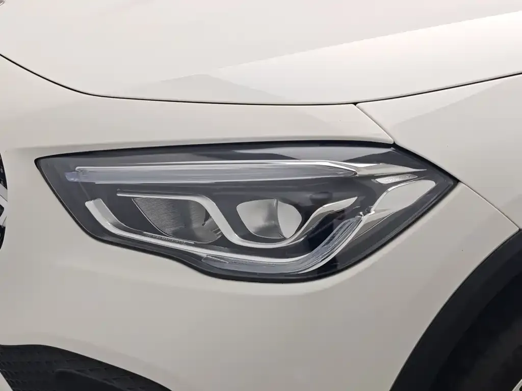Mercedes-Benz GLA — фото 10