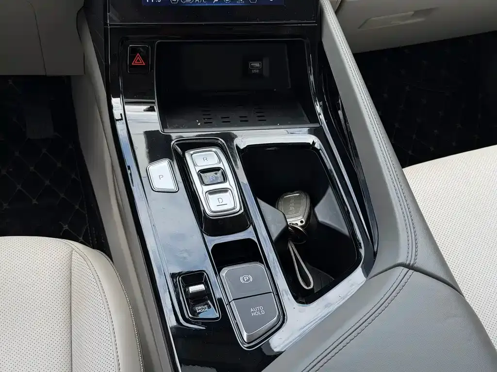 Hyundai Custo — фото 3
