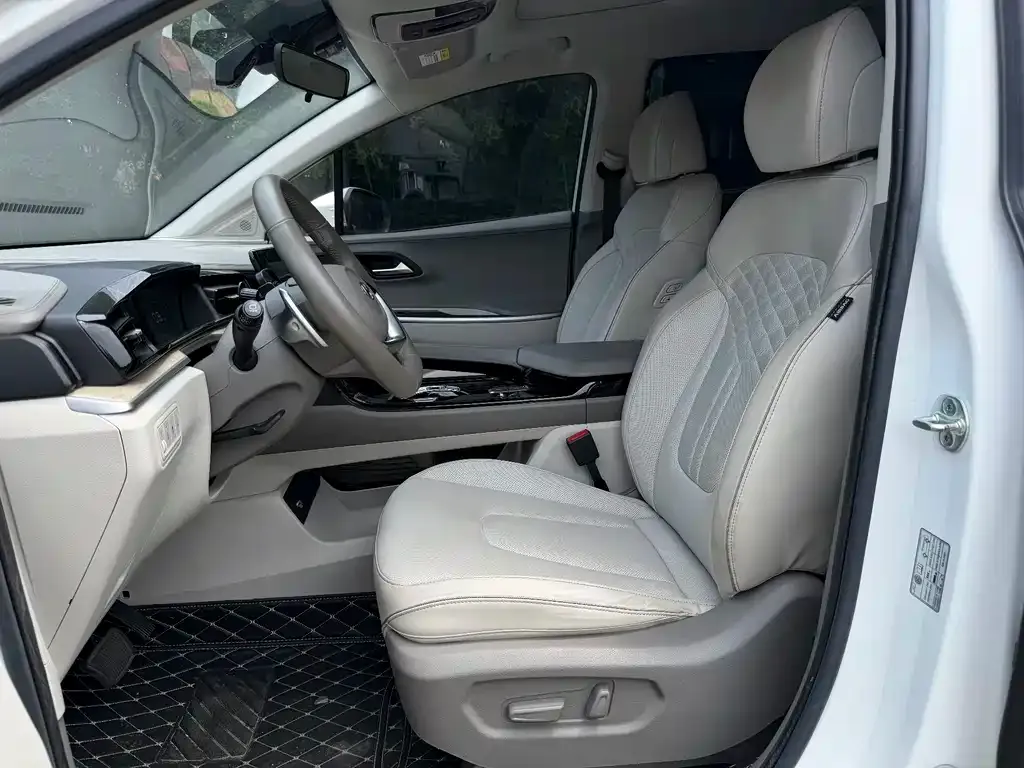 Hyundai Custo — фото 9