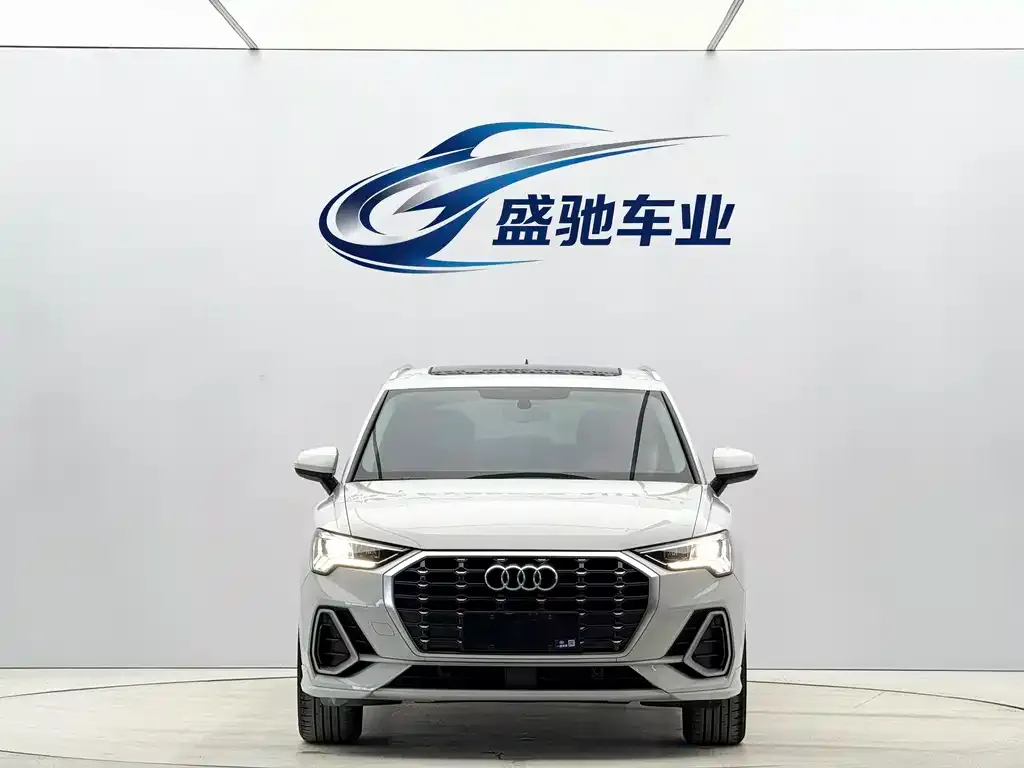 Audi Q3 — фото 2