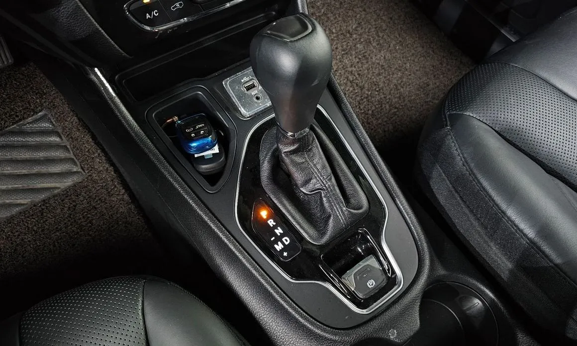 Jeep Cherokee — фото 10