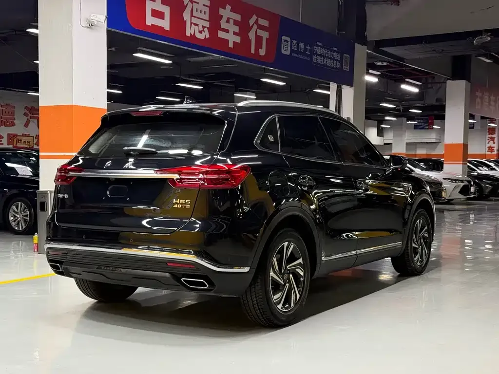 Hongqi HS5 — фото 4