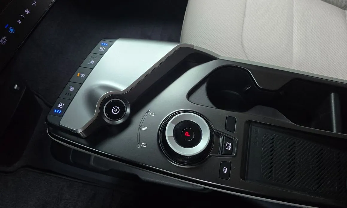 Kia EV6 — фото 8