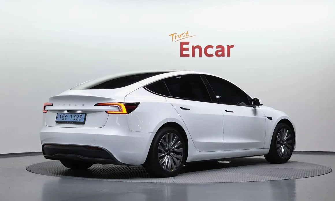 Tesla Model 3 — фото 3