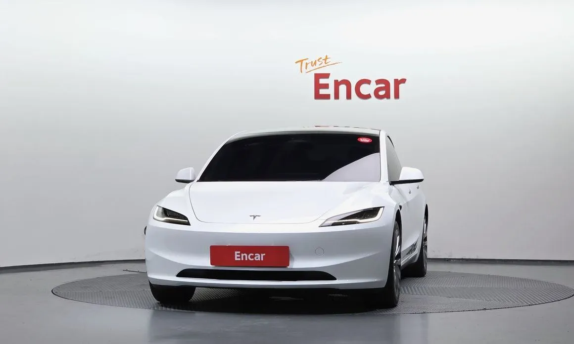 Tesla Model 3 — фото 2
