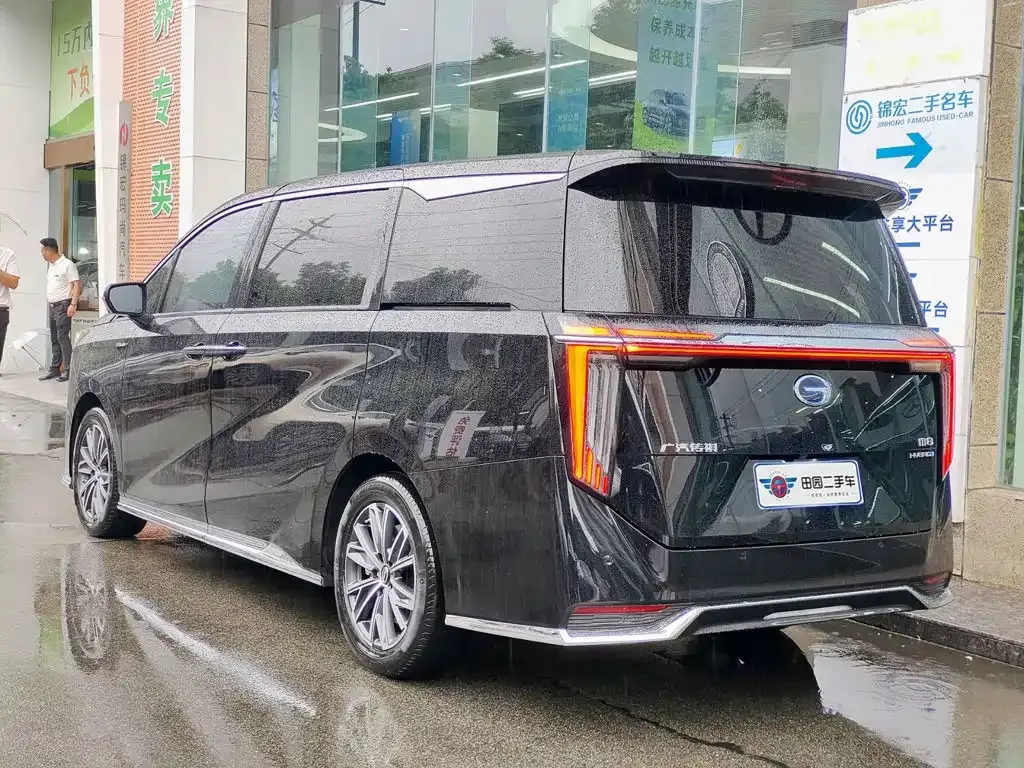 GAC Motor Trumpchi M8 — фото 10