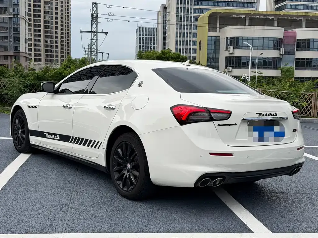 Maserati Ghibli — фото 8