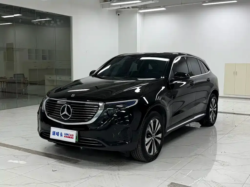 Mercedes-Benz EQC — фото 1