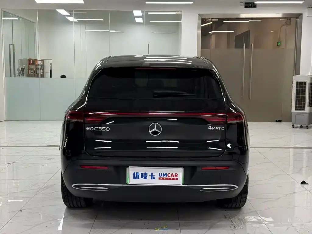 Mercedes-Benz EQC — фото 4