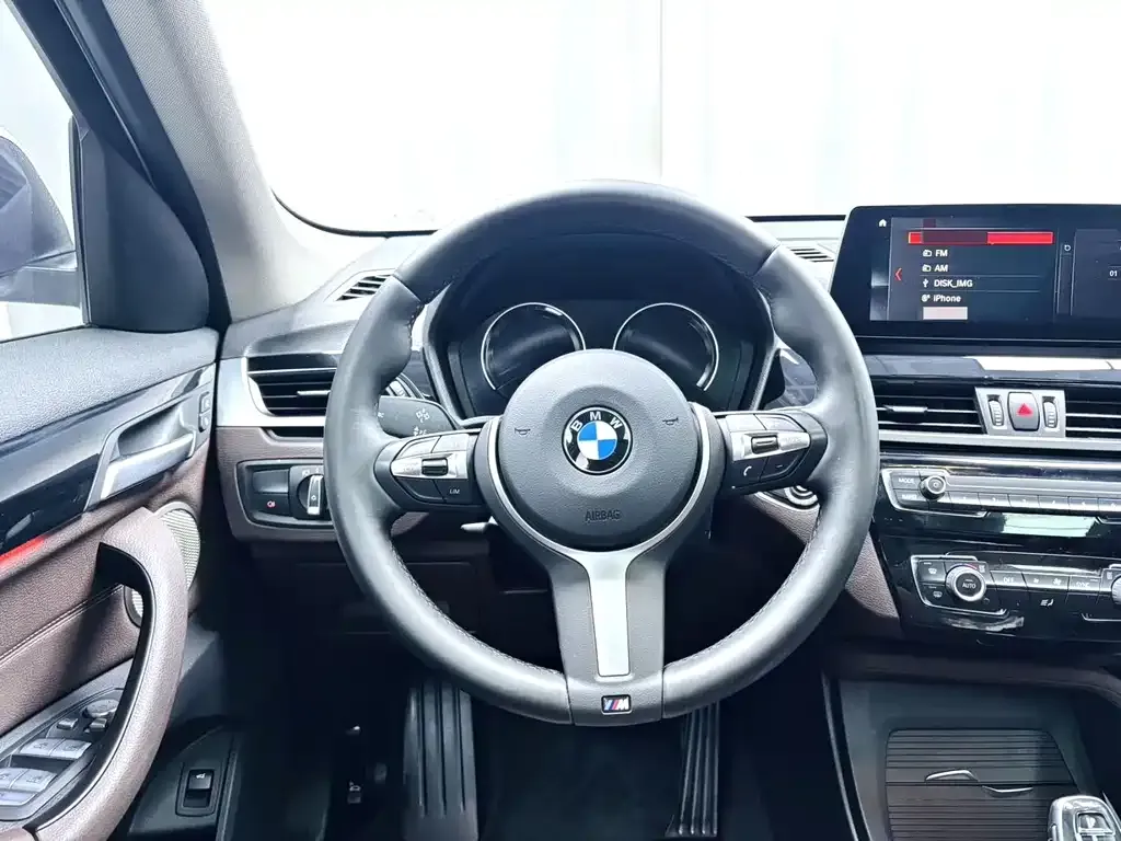 BMW X1 — фото 4
