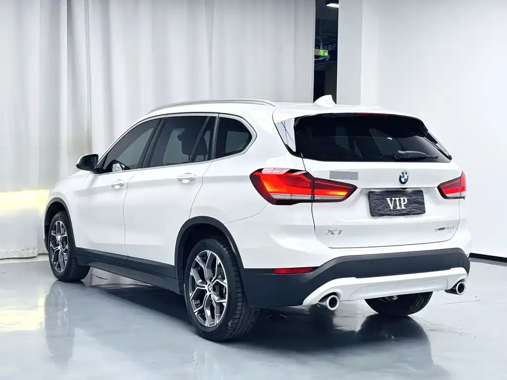 BMW X1 — фото 3