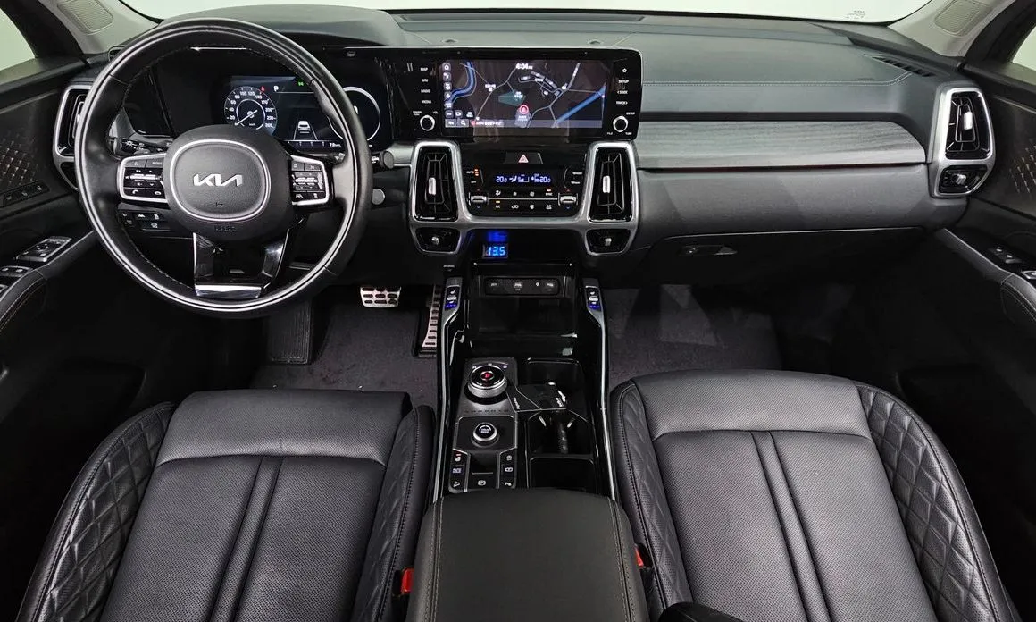 Kia Sorento — фото 7