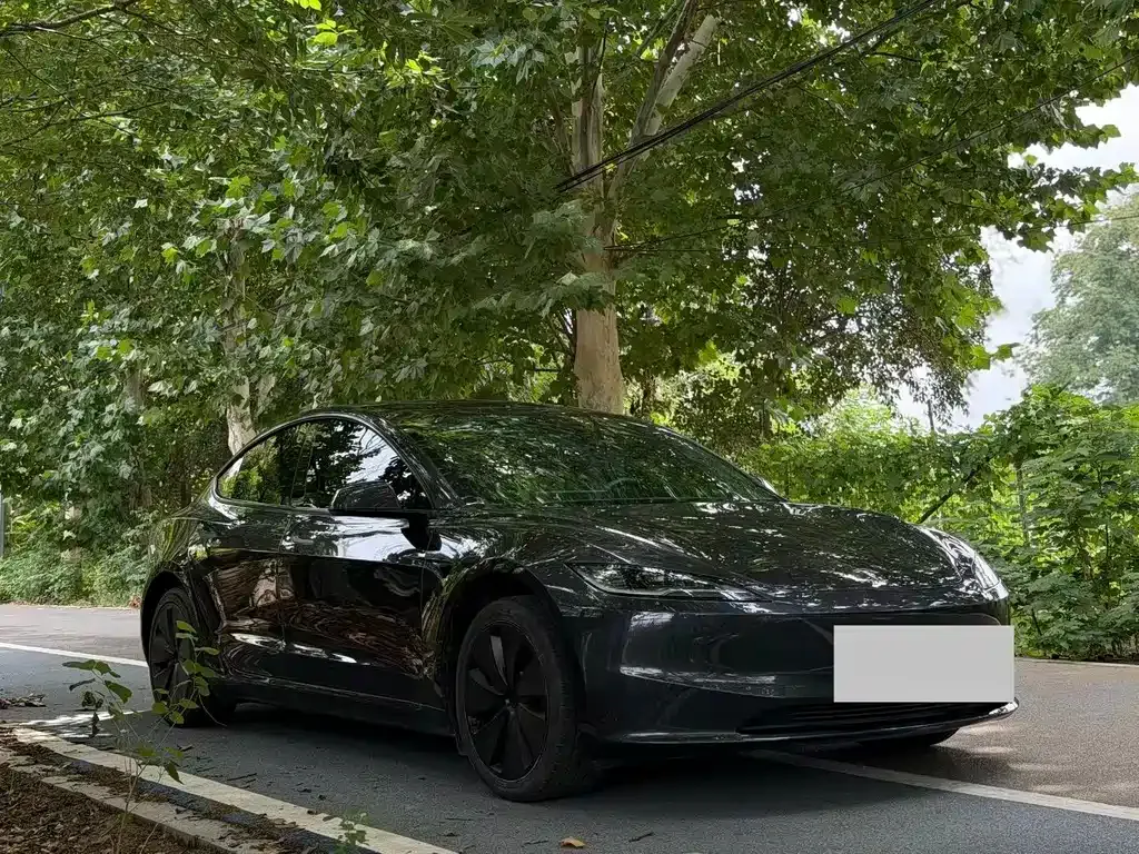 Tesla Model 3 — фото 6