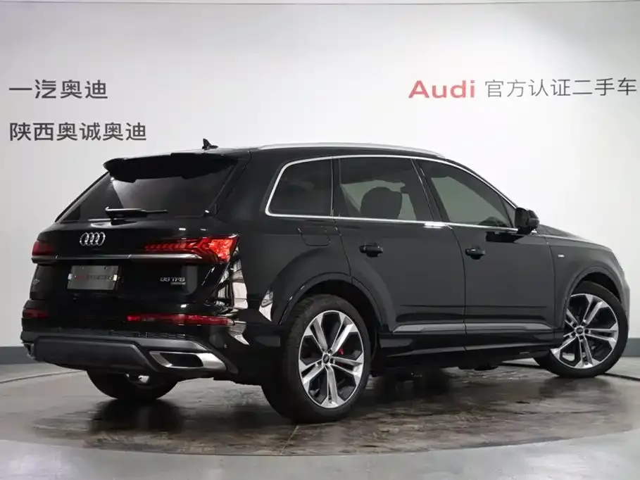 Audi Q7 — фото 4
