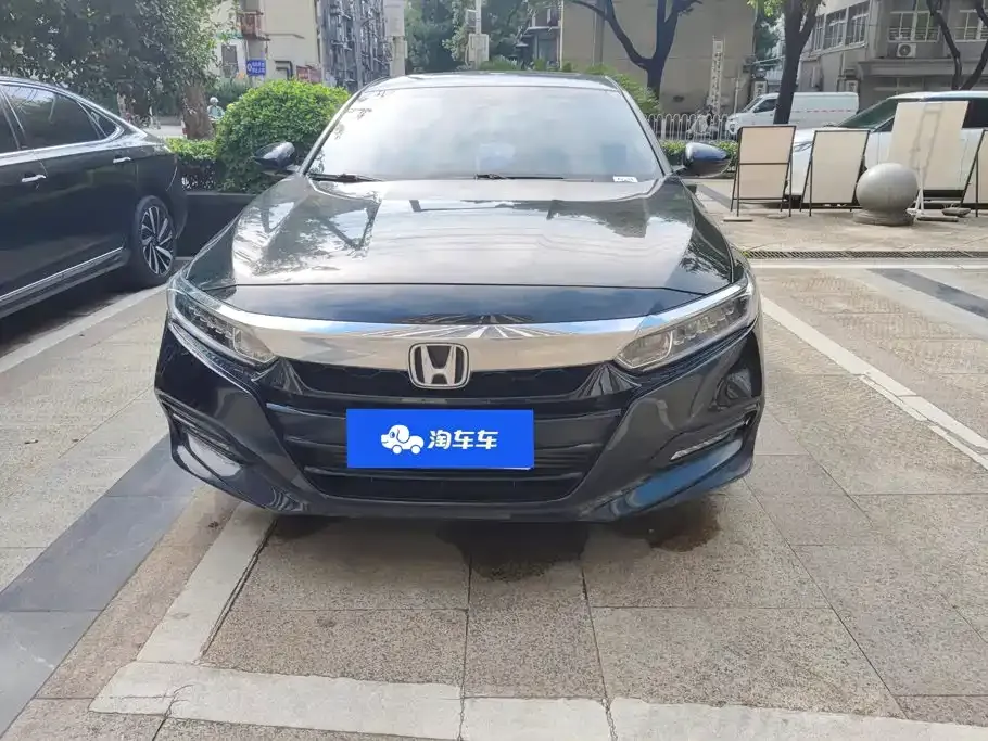 Honda Accord — фото 6