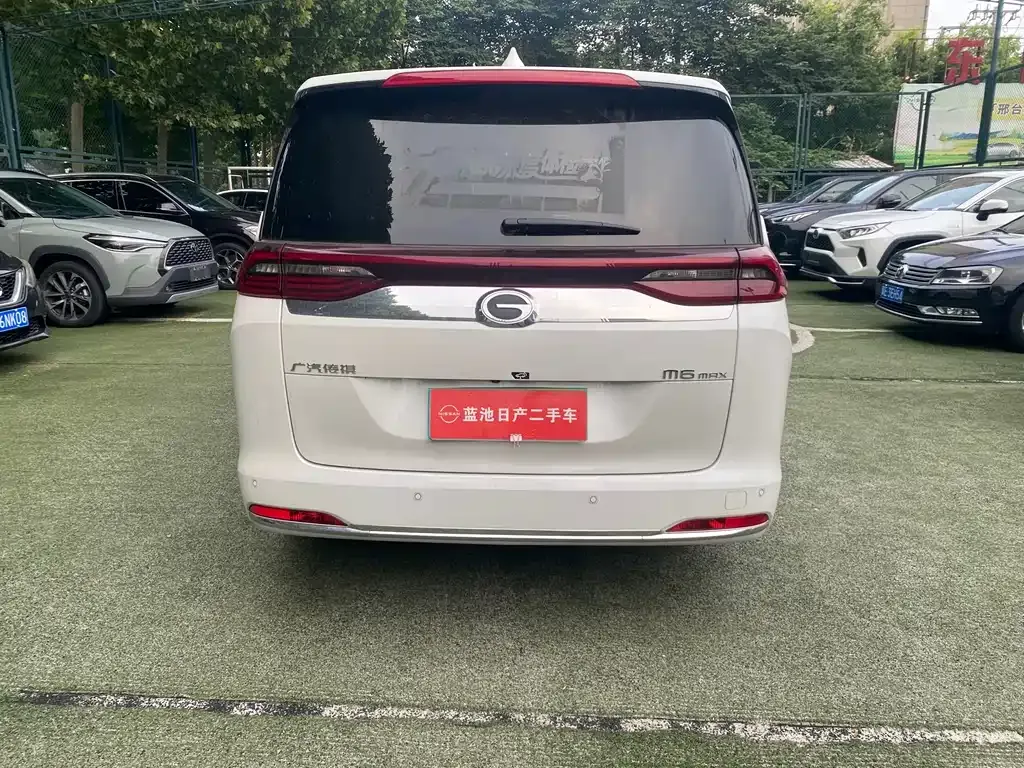 GAC Motor Trumpchi M6 — фото 10