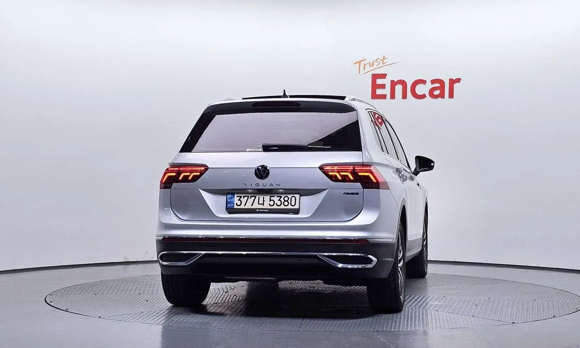 Volkswagen Tiguan — фото 2