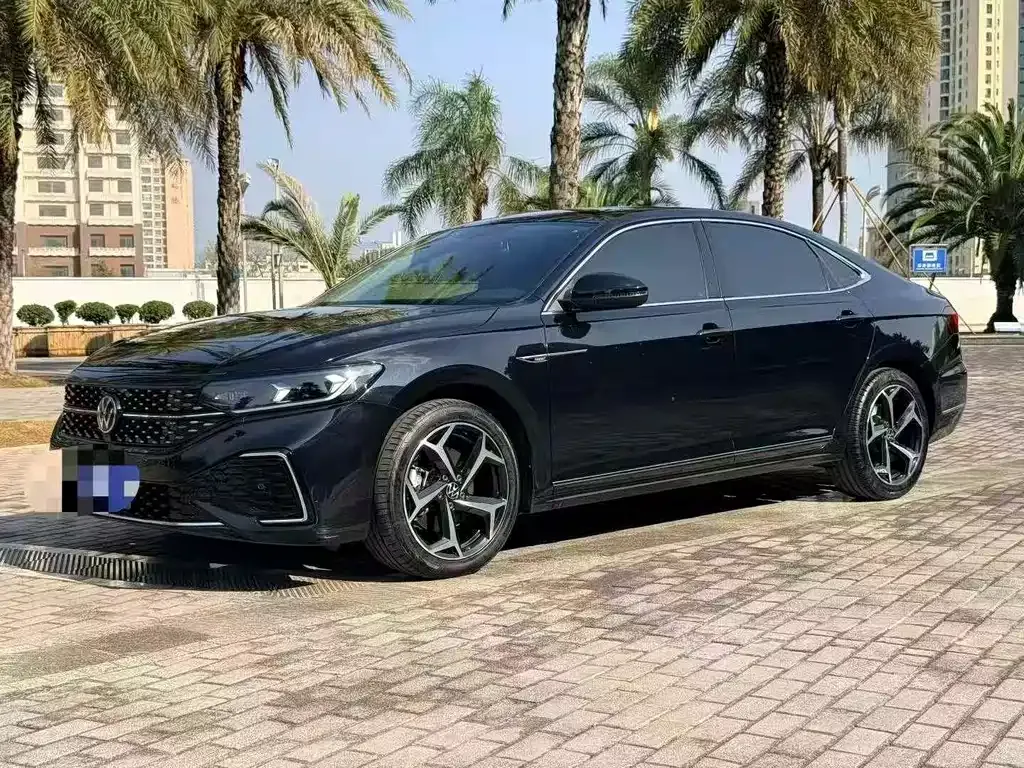 Volkswagen Passat — фото 4
