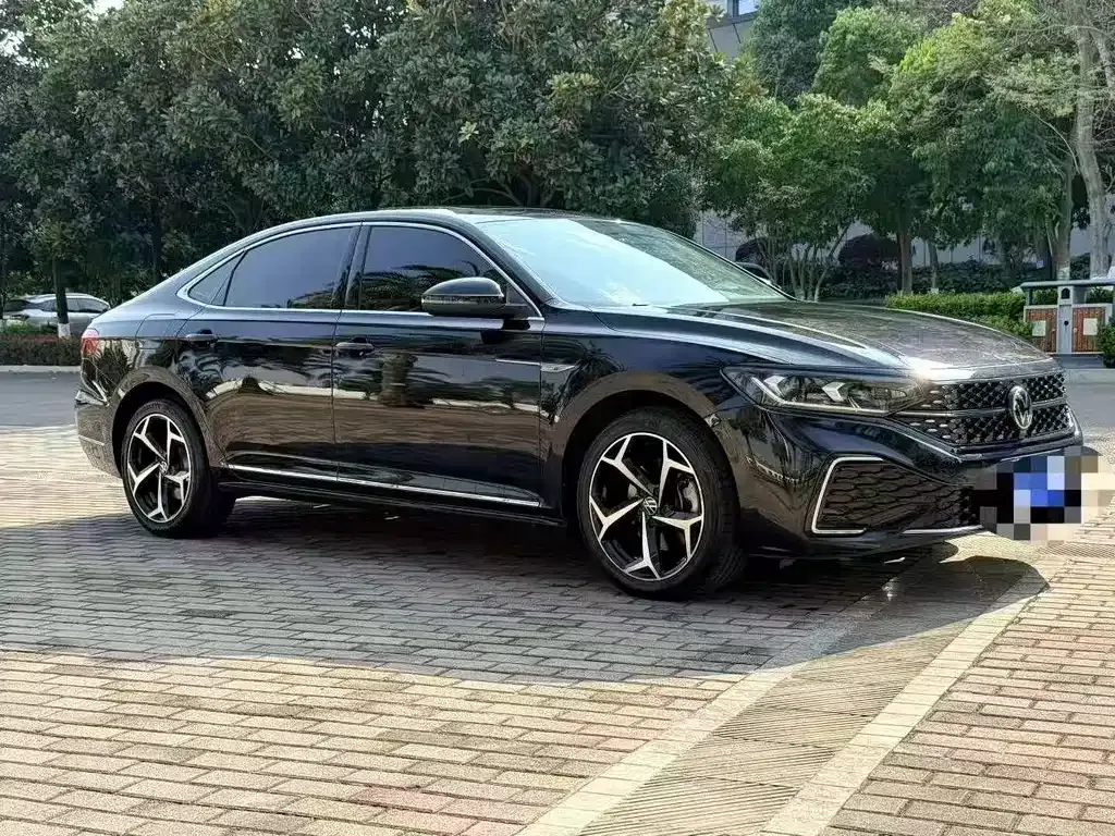 Volkswagen Passat — фото 9