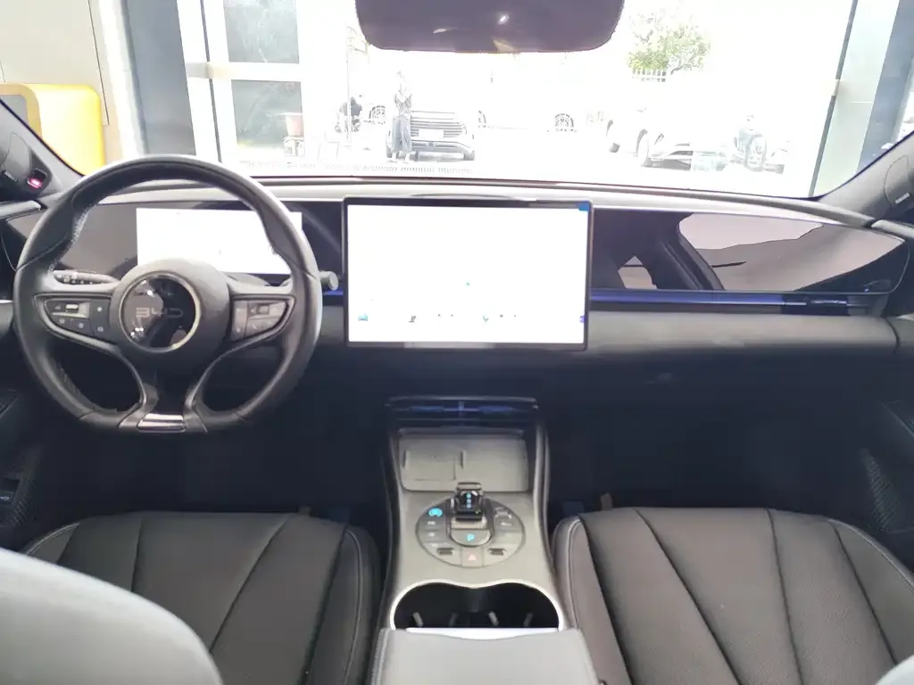 BYD Seal — фото 10